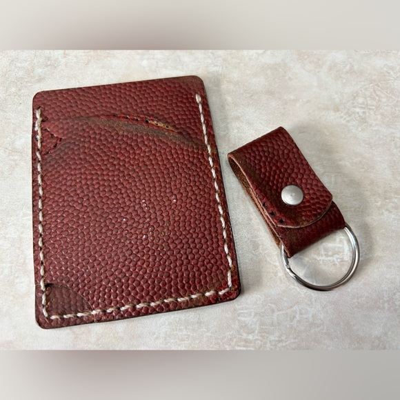 Vintage Football Leather Card Holder Front Pocket Wallet Hand Made W/key Chain - Picture 4 of 5